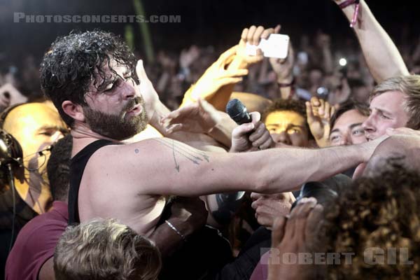 FOALS - 2016-08-28 - SAINT CLOUD - Domaine National - Grande Scene - Yannis Philippakis